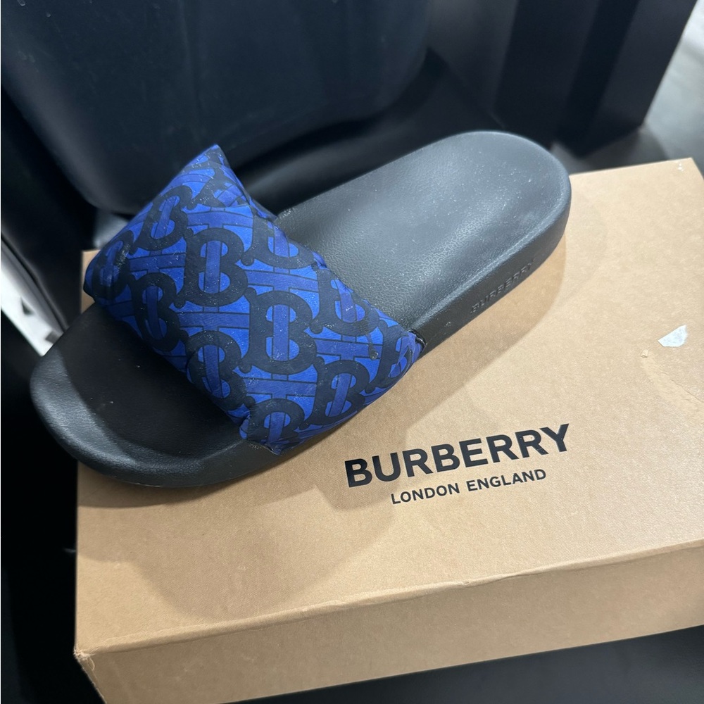 Burberry slides